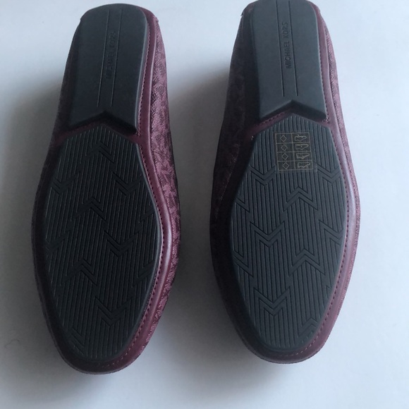 Michael Kors Shoes - Picture 4 of 8